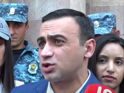 Ինչ են 5 ժամ քննարկել Փաշինյանը եւ Ալիեւը. Չախոյանը հայտնեց, որ առաջիկայում փակագծեր կբացեն