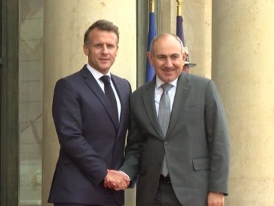 Meeting between Pashinyan and Macron took place at Élysée Palace