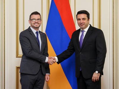 Ալեն Սիմոնյանն ընդունել է ՄԹ դեսպան Ջոն Գալագերին, ով ավարտում է իր առաքելությունը ՀՀ–ում