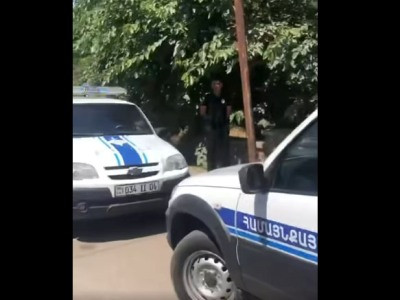 Ոստիկանները ներխուժել են Դվին համայնք և ձերբակալություններ են իրականացնում (վիդեո)