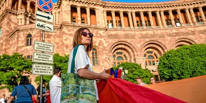 Письмо постпреда Арцаха Макрону: Визит французского посла в Шуши — амнезия перед лицом трагедии
