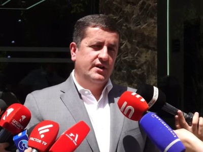 Չեմ բացառում՝ վաղը իմ վրա էլ գործ կարեն, տանեն. չեմ վախենում, մինչեւ վերջ կանգնած եմ. Դավիթ Ղազինյան