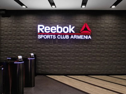 Մտել եք «Reebok», խուզարկություններ եք անում, հասկացանք, բայց մարզվողներին ինչո՞ւ եք դուրս հանել շենքից. փաստաբան