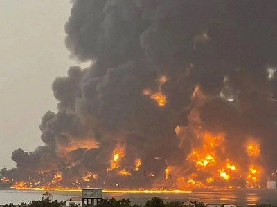AFP: Israel destroys one of the berths at Yemeni port of Hodeidah