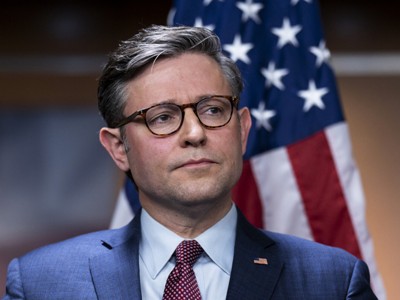 Спикер Палаты представителей США: Конгрессу не следует рассматривать санкции против РФ до окончания срока Трампа