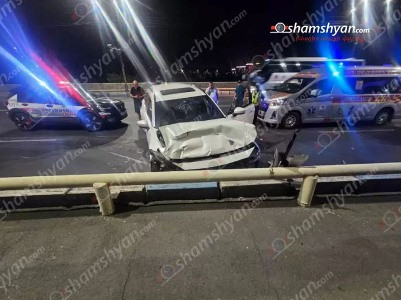 Կիևյան կամրջի վրա բախվել են Mazda-ն և Opel-ը. վարորդներից մեկին տեղափոխել են հիվանդանոց