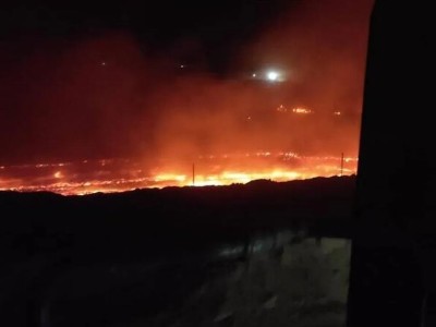Пожар в районах Акны и Мардакерта продолжает бушевать