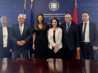 ԿԳՄՍ նախարարը Հունաստանի գործընկերոջը ներկայացրել է ակադեմիական քաղաքի նախագիծը