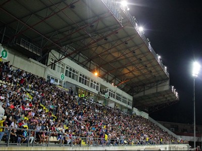 «Արարատ–Արմենիայի» երկրպագուները ստադիոնում վանկարկել են «Մեր ձեւով»