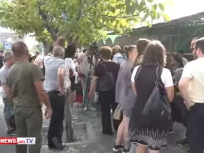 Դեմ ենք «Մուլտի տրանսպորտ»-ին. Աշտարակում բողոքում են տրանսպորտի սակագնի թանկացման դեմ