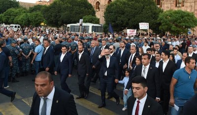 «Փաստ». Հավատքի ու ժողովրդի դեմ. որքան հեռու կգնան իշխանությունները