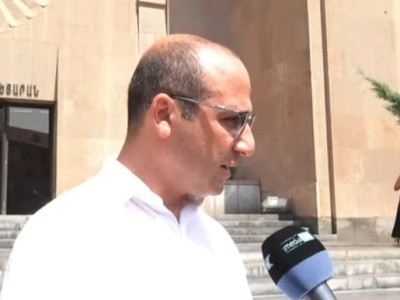 Ուսուցիչները հայտարարում են, որ բոլորով աշխատանքից կազատվեն, եթե տնօրենին չնշանակեն. Ստեփանյան