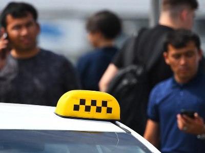 В Санкт-Петербурге мигрантам запретили работать в такси
