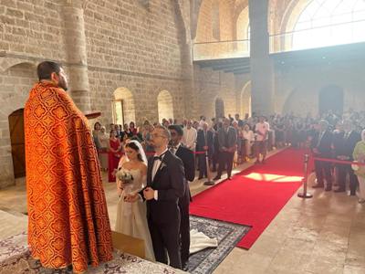 Wedding ceremony held in Armenian church of Turkey’s Malatya