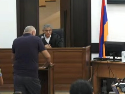 «Կորպուսի հրամանատարը զանգեց, ասաց՝ հրդեհ է եղել Ազատ գյուղում, անմիջապես գնացել եմ». Ազատի հդեհված կացարանի գործով վկա
