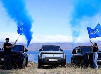 AIQAR eQ3 էլեկտրամոբիլը վստահորեն հաղթահարում է թե քաղաքային, թե արտաճանապարհային ուղիները.Off Road արշավ Սեւանում