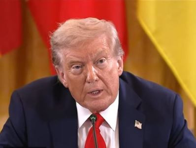 СМИ: Трамп прервал встречу с европейскими лидерами, чтобы позвонить Путину