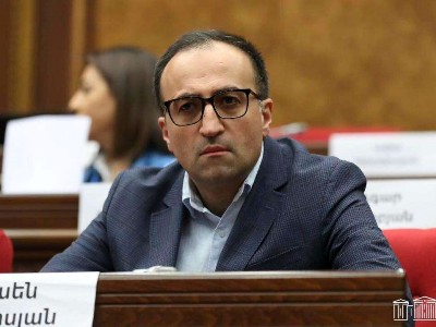 Արսեն Թորոսյանը կնշանակվի սոցապ նախարար, Արեն Մկրտչյանը՝ Լոռու մարզպետ․ Փաշինյան