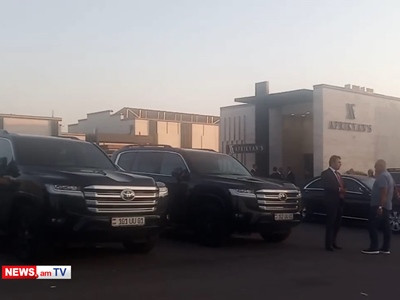 Ուժեղացված հսկողություն երեւանյան ռեստորանում. Փաշինյանն այնտեղ է