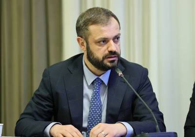 «Հրապարակ». Միջգերդաստանային մարտեր քաղաքական հողի վրա