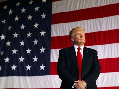 Trump threatens China