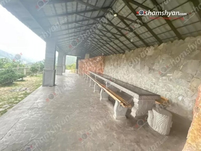 Գորիսում հայտնի «Փոսիկի աղբյուր» բացօթյա տաղավարից 17 քաղաքացի, որոնցից 11-ն անչափահասներ, տեղափոխվել են հիվանդանոց