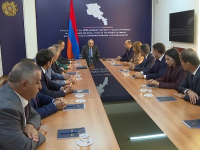 Շնորհակալություն եմ հայտնում Նարեկ Մկրտչյանին և Արսեն Թորոսյանին մաղթում հաջողություններ նոր պաշտոնում.Փաշինյան