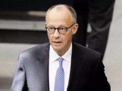 Канцлер Германии: На Балтике российская армия ежедневно проверяет нашу обороноспособность