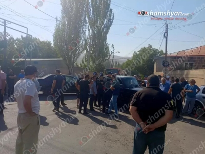 Ձորաղբյուրում բնակիչները փակել են գլխավոր ճանապարհը. պատճառը խմելու ջուր չունենալն է