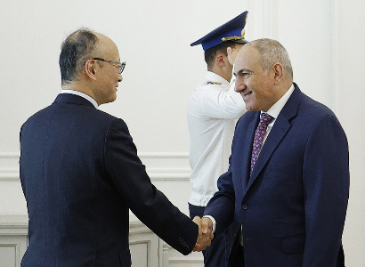 Փաշինյանն ընդունել է Ասիական զարգացման բանկի նախագահին