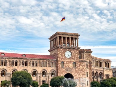 1,815 foreigners granted temporary residence, 1,775 get permanent residence status in Armenia in first 6 months
