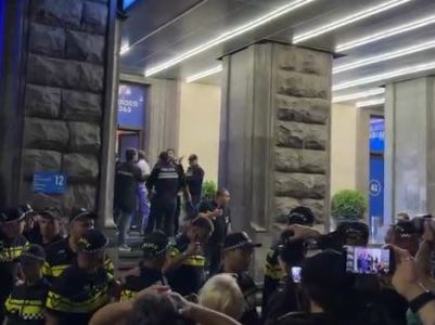 Clashes erupt again in Tbilisi