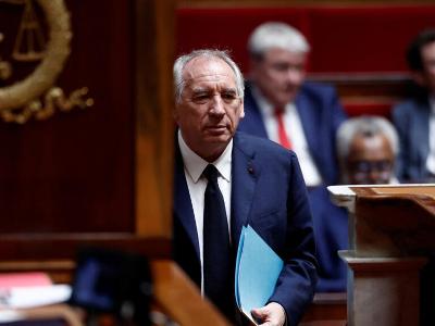 France24: Macron to appoint new French prime minister “in the coming days”
