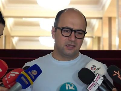 Գլուխը պատին ա տալիս Փաշինյանը, որ էդ մուրճով սպառնում է ընդդիմությանը. Մամիջանյան