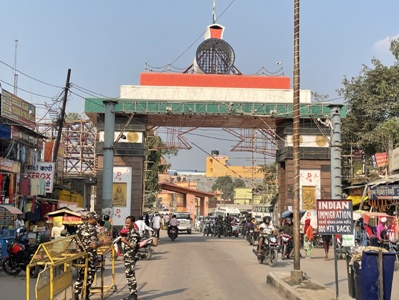 India declares high alert on Nepal border