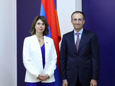 Աշխատաշուկայում կանայք պետք է մրցունակ լինեն. Արսեն Թորոսյանն ընդունել է «ՄԱԿ կանայք» կազմակերպության ներկայացուցչին