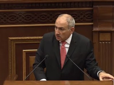 Ադրբեջանցիները ձերբակալվելո՞ւ են, եթե, ասենք, ՀՀ տարածքում հանցագործություններ կատարեն. Խամոյանը՝ Փաշինյանին