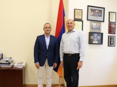Զարեհ Սինանյանը հանդիպել է Գլենդելի քաղաքապետի հետ. ինչ է քննարկվել