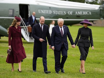 King and Queen of Great Britain welcomed Donald and Melania Trump to Windsor Castle