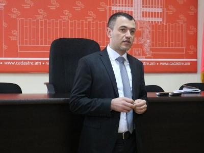 Դոցենտը կոչում է, ոչ թե մարդկային որակ. Սուրեն Թովմասյան հանցագործ է եւ պատժվելու է. ծեծի ենթարկված քաղաքացու կին