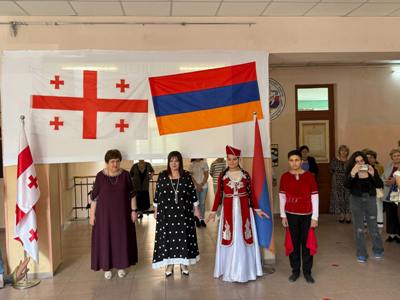 Սա նպաստում է Հայաստան-Վրաստան ռազմավարական համագործակցության խորացմանը. Թբիլիսիի թիվ 104 դպրոցում «ԱրՄաթ» է բացվել