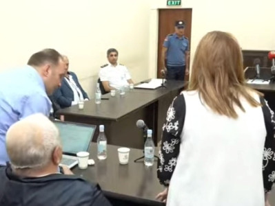 «Սիրտս չի բռնում». Յուրի Խաչատուրովի թարգմանչի անձը բուռն բանավեճ առաջացրեց