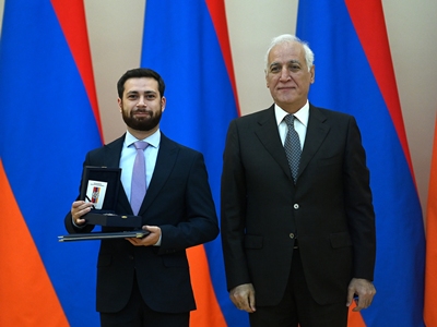 Վահան Կոստանյանը պարգևատրվել է «Հայրենիքին մատուցած ծառայությունների համար» 1-ին աստիճանի շքանշանով