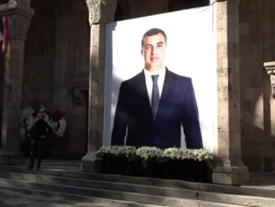 Փարաքարում վերջին հրաժեշտն են տալիս Վալոդյա Գրիգորյանին