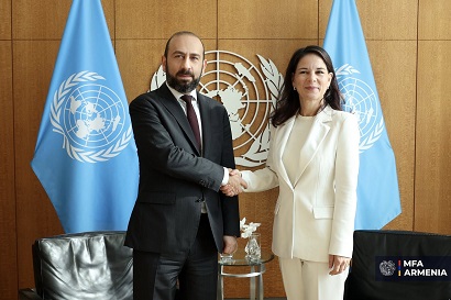 Armenian Foreign Minister meets with Annalena Bаerbok:  The global peace agenda