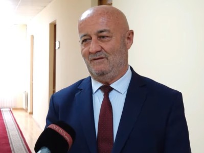 Հայկ Սարգսյանը սեփական կարծիք ունի, միշտ էլ այդպիսին է եղել, շուտով իր հարցերը կլուծեն. Աղազարյան