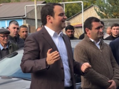 «Մեր ձևով» ժողովրդական շարժման անդամներն այցելել են Մեղրաձոր և Աղավնաձոր գյուղեր