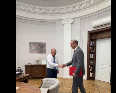 Փաշինյանն աշխատանքային հանդիպում է ունեցել ԱԽ քարտուղարի հետ (վիդեո)