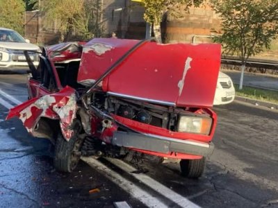 Վաղարշապատում բախվել են VAZ-ն ու ZIL-ը. վարորդներից մեկը հոսպիտալացվել է