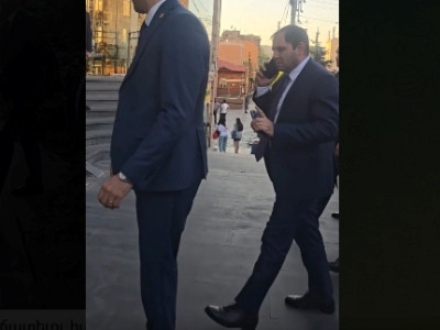 Սուրեն Պապիկյանը չպատասխանեց ՊՆ բյուջեն կրճատելու հարցին